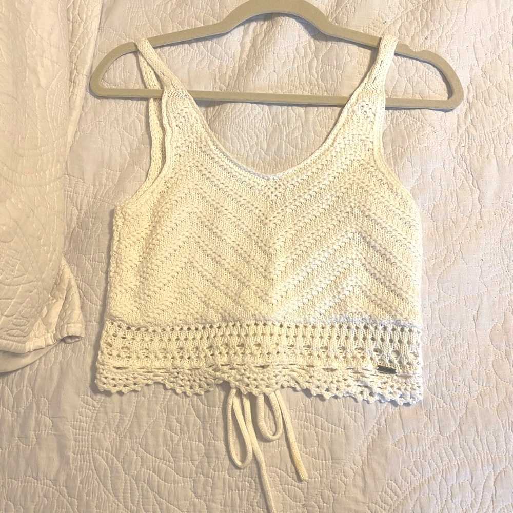 Knitted white crop top size small